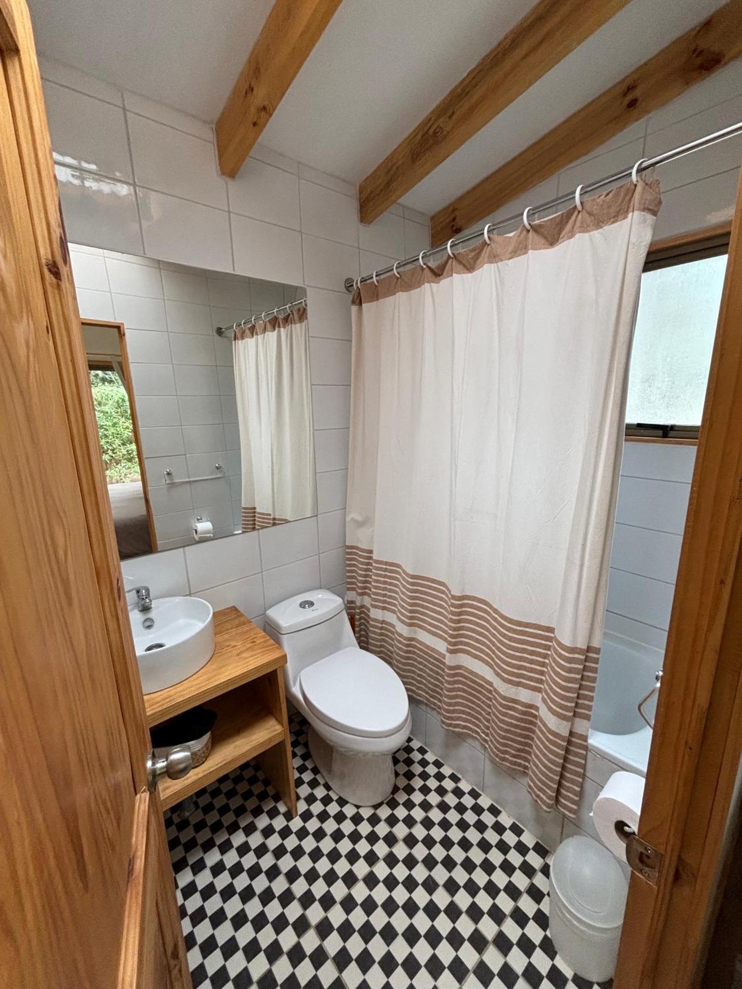 Cabaña en la naturaleza a pasos de la Playa La Serena Habitación foto